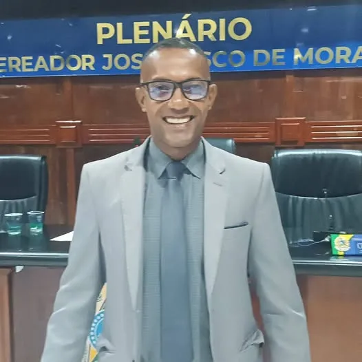 VEREADOR PASTOR JÚNIOR ABORDA DESAFIOS DA INCLUSÃO DE PESSOAS COM AUTISMO 