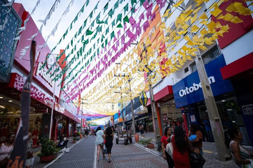 DECORAÇÃO JUNINA COLORE CAMAÇARI FORTALECENDO A CULTURA E O TURISMO