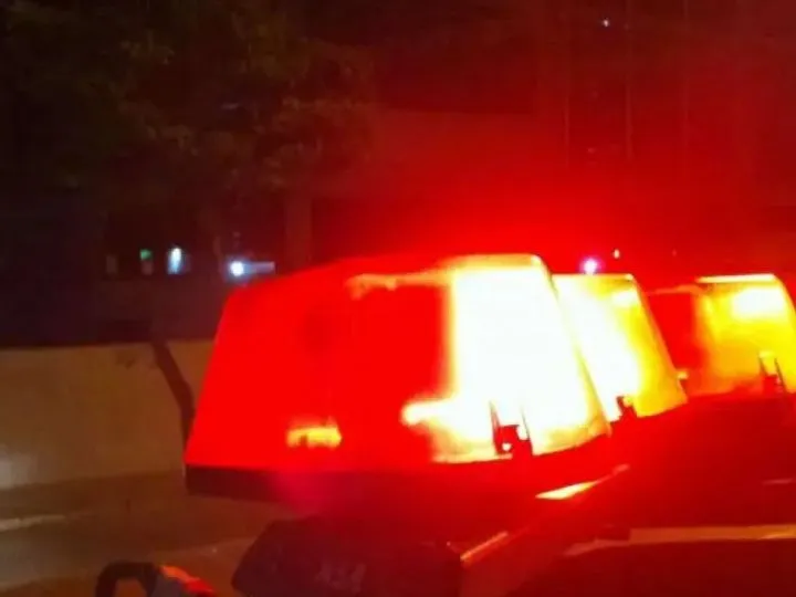 HOMEM É MORTO APÓS SER RETIRADO DE CASA NA BIRIBEIRA